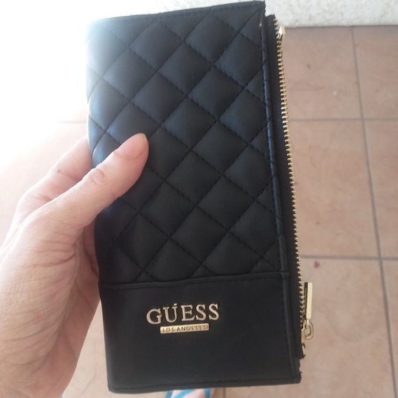 Guess Handbags - Guess diamond quilted faux leather women's wallet book cards zipper compartments